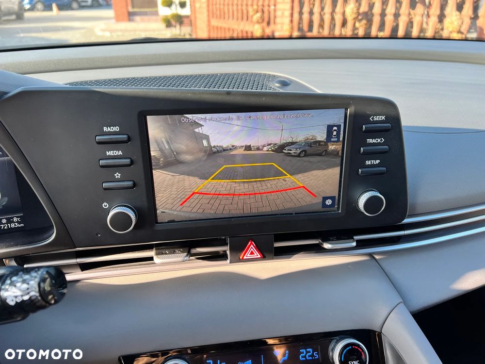 Hyundai Elantra - 14