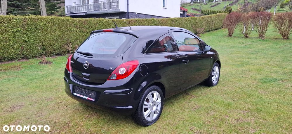 Opel Corsa 1.2 16V Edition - 4