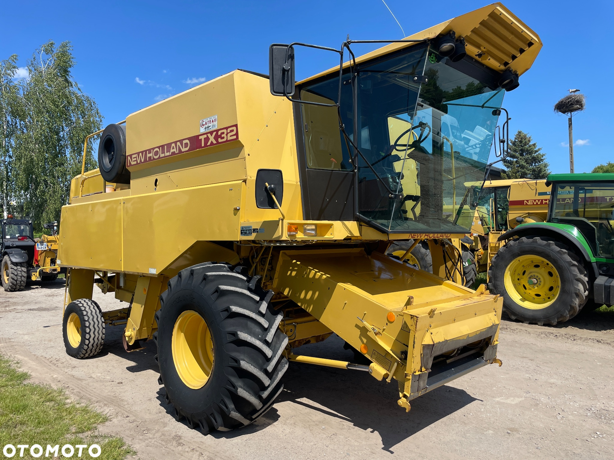 New Holland TX 32 - 4