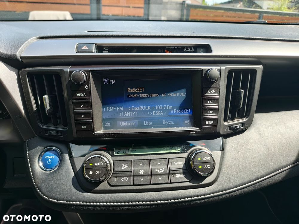 Toyota RAV4 Hybrid Premium 4x2 - 12