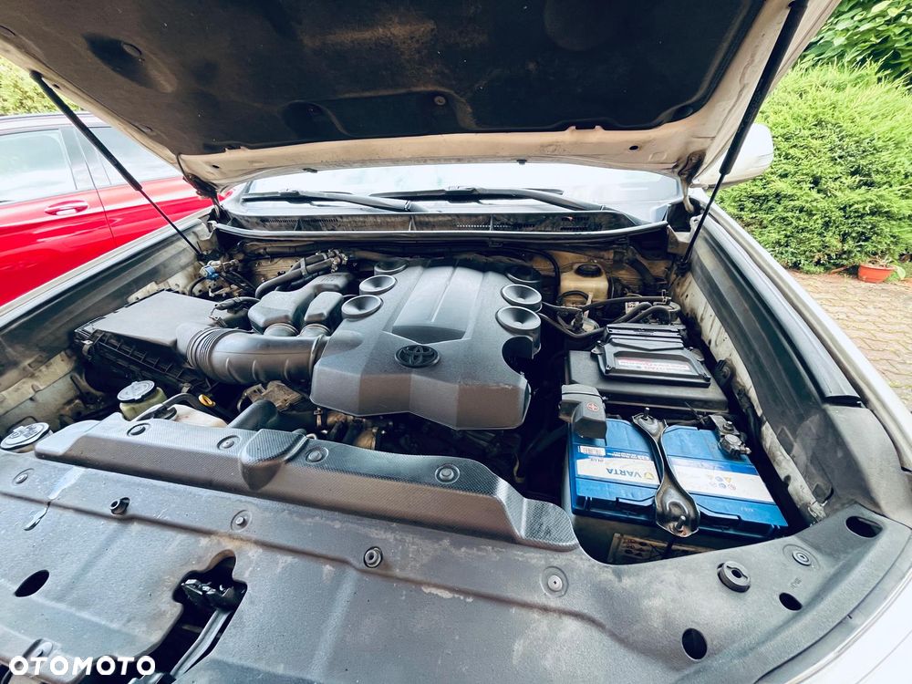Toyota Land Cruiser - 8