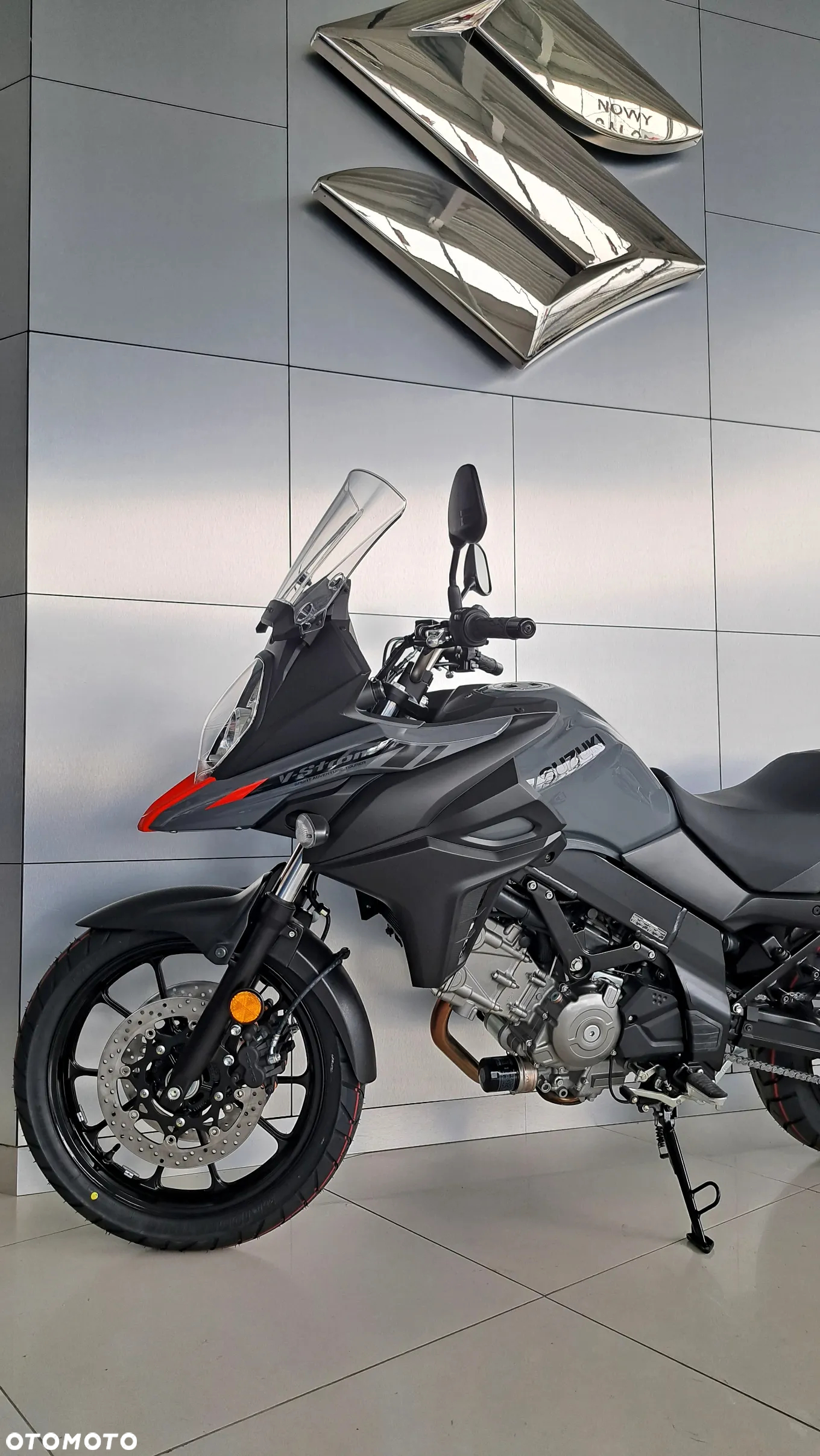 Suzuki DL - 14