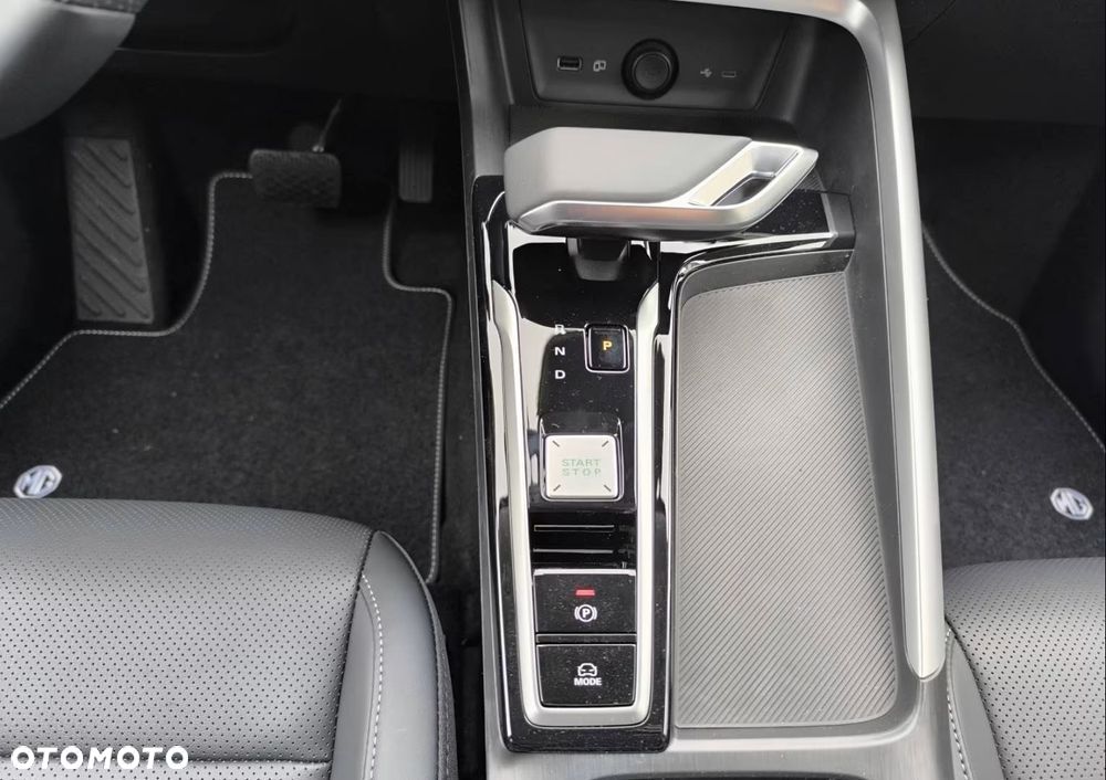 MG ZS 1.5 HEV+ Exclusive - 10