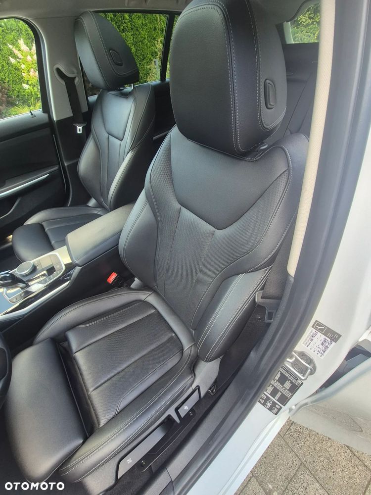 BMW Seria 3 320d MHEV Luxury Line - 13