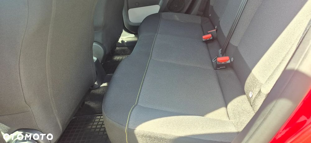 Citroën C3 1.2 PureTech Shine EAT6 - 24