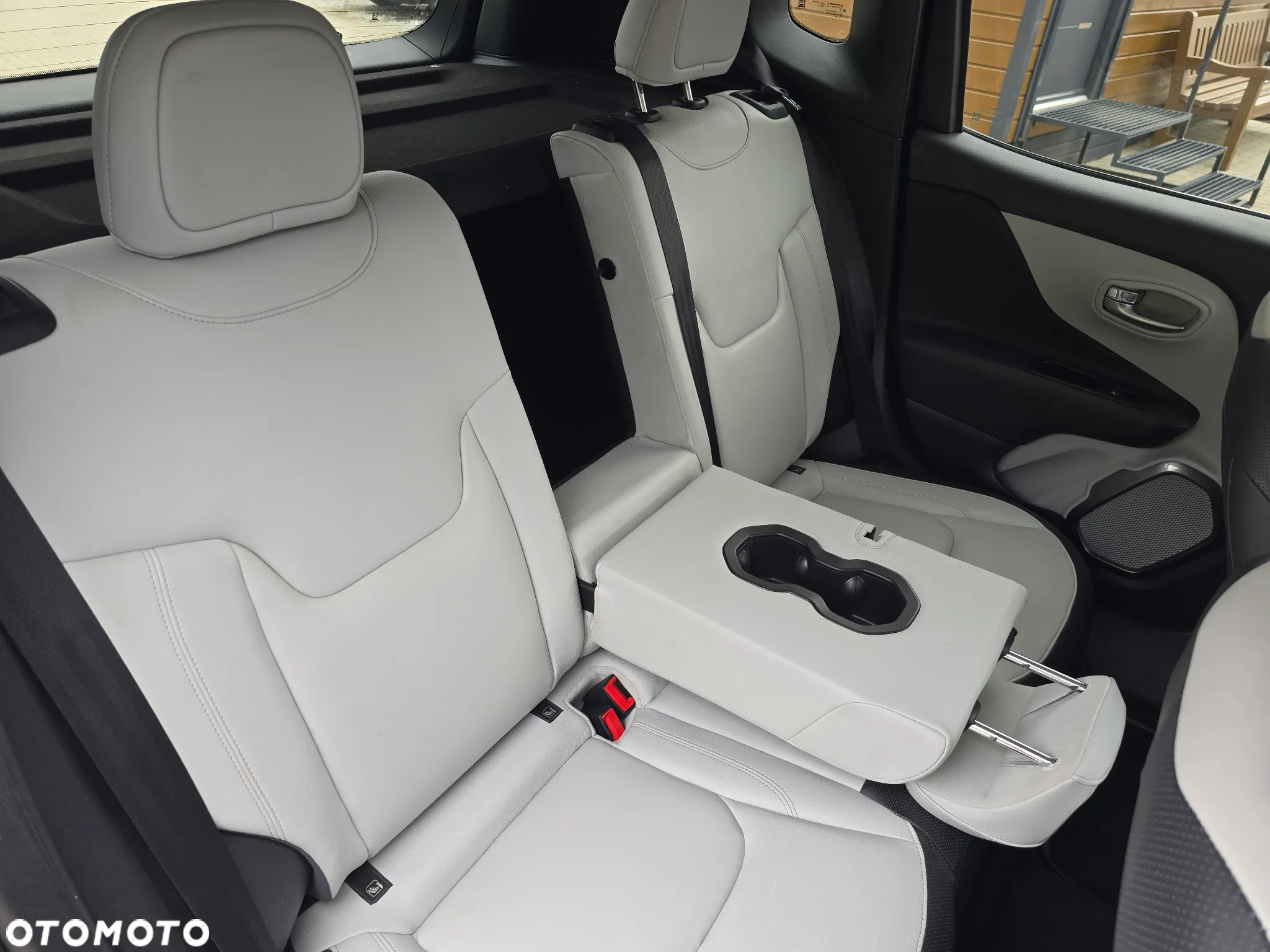 Jeep Renegade - 14