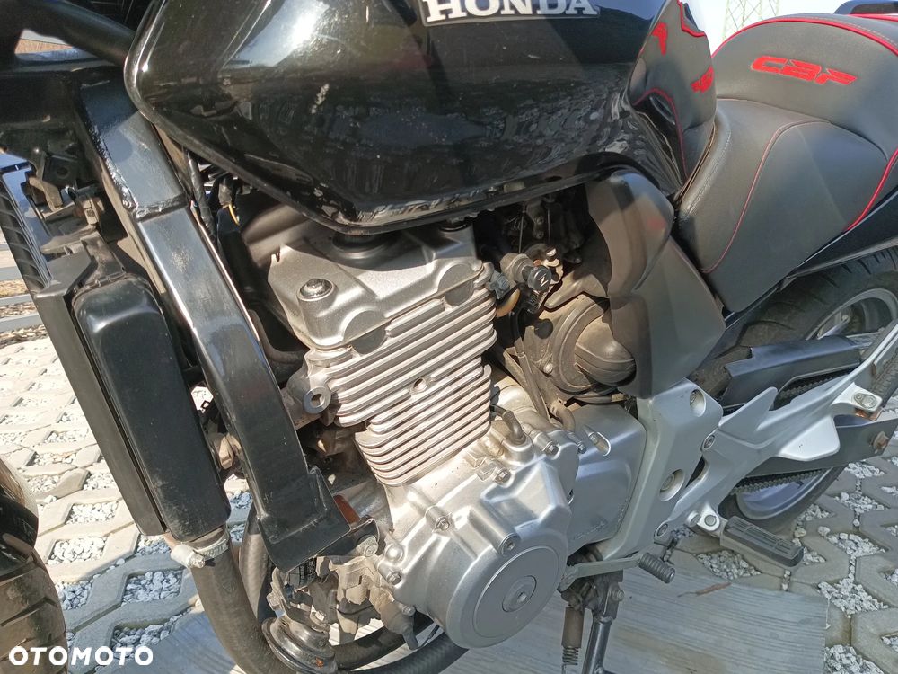 Honda CBF - 27