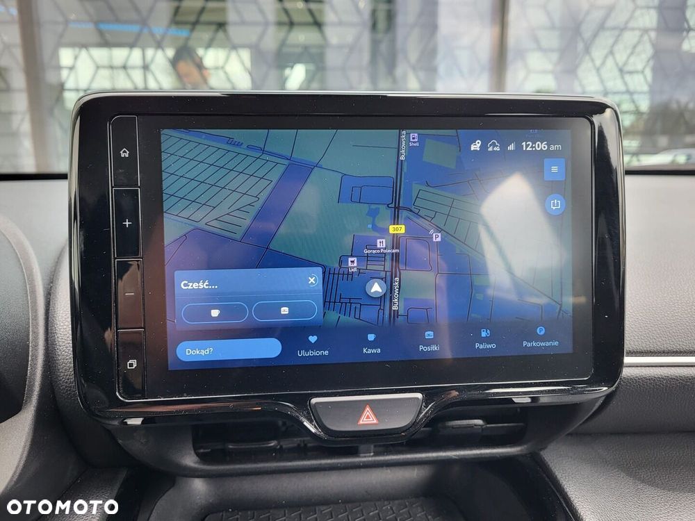 Toyota Yaris Cross Hybrid 1.5 Comfort 4x4 - 18