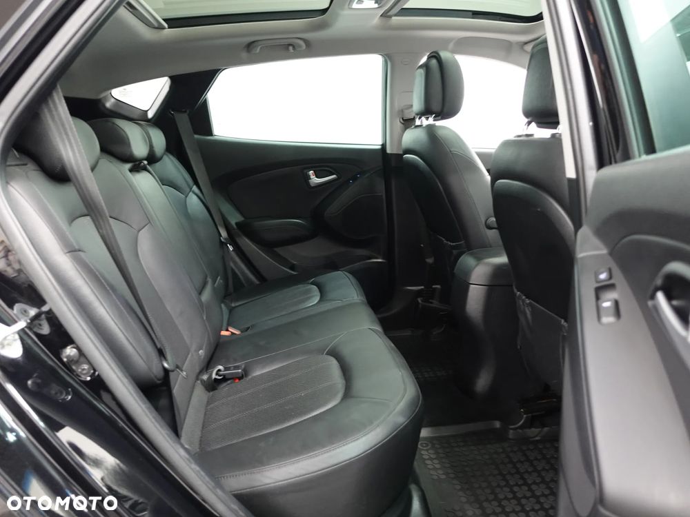 Hyundai ix35 2.0 CRDi 4WD Automatik Premium - 27