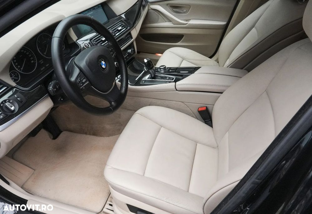 BMW Seria 5 520d xDrive - 11