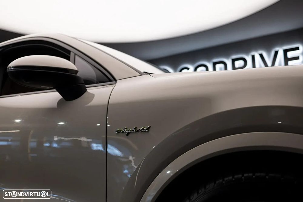 Porsche Cayenne Coupé E-Hybrid - 6