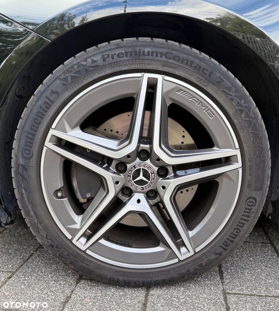 Mercedes-Benz CLA 200 AMG Line 7G-DCT - 25