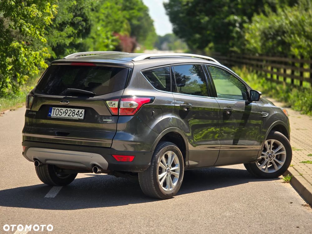 Ford Kuga 1.5 EcoBoost 2x4 Business Edition - 4