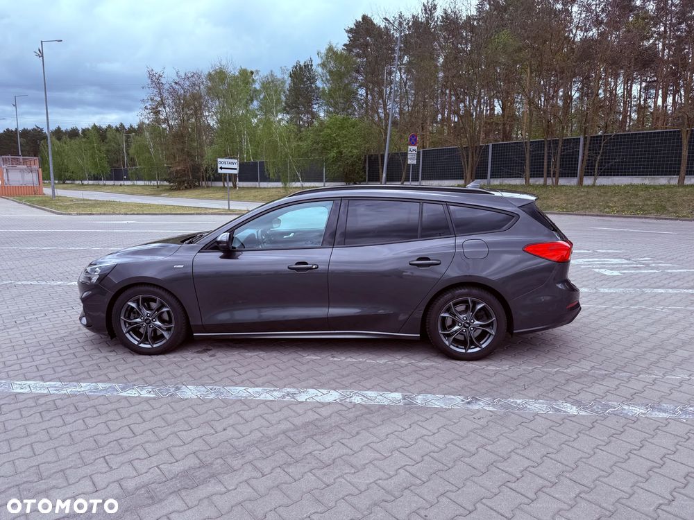 Ford Focus 1.5 EcoBoost ST-Line - 4