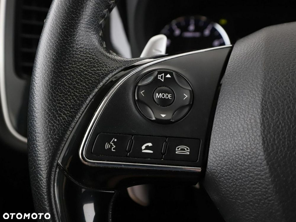 Mitsubishi Outlander 2.0 2WD CVT Diamant Edition+ - 31