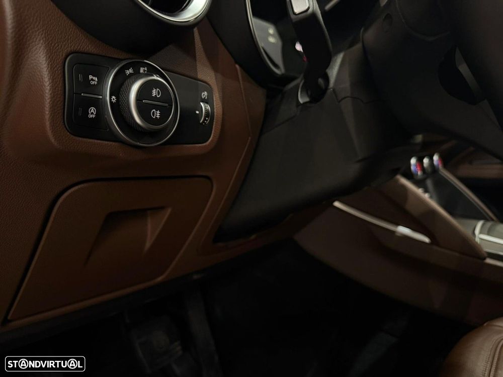 Alfa Romeo Stelvio 2.2 16V AT8 Super - 10