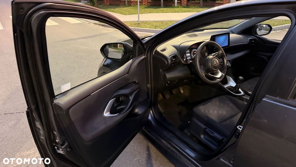 Toyota Yaris - 17