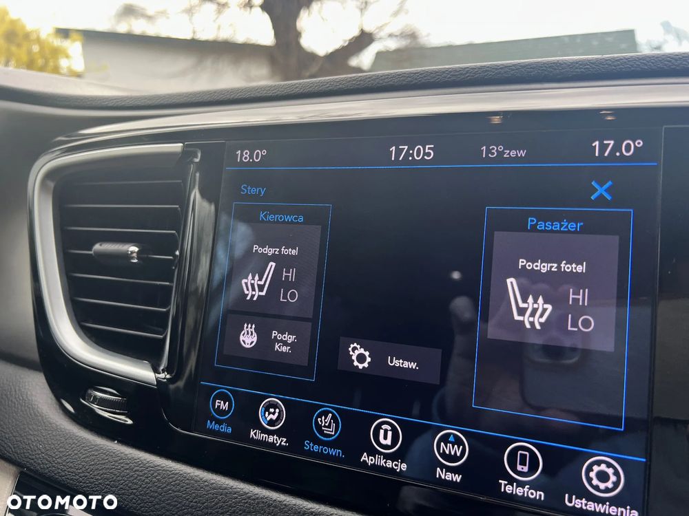 Chrysler Pacifica - 19