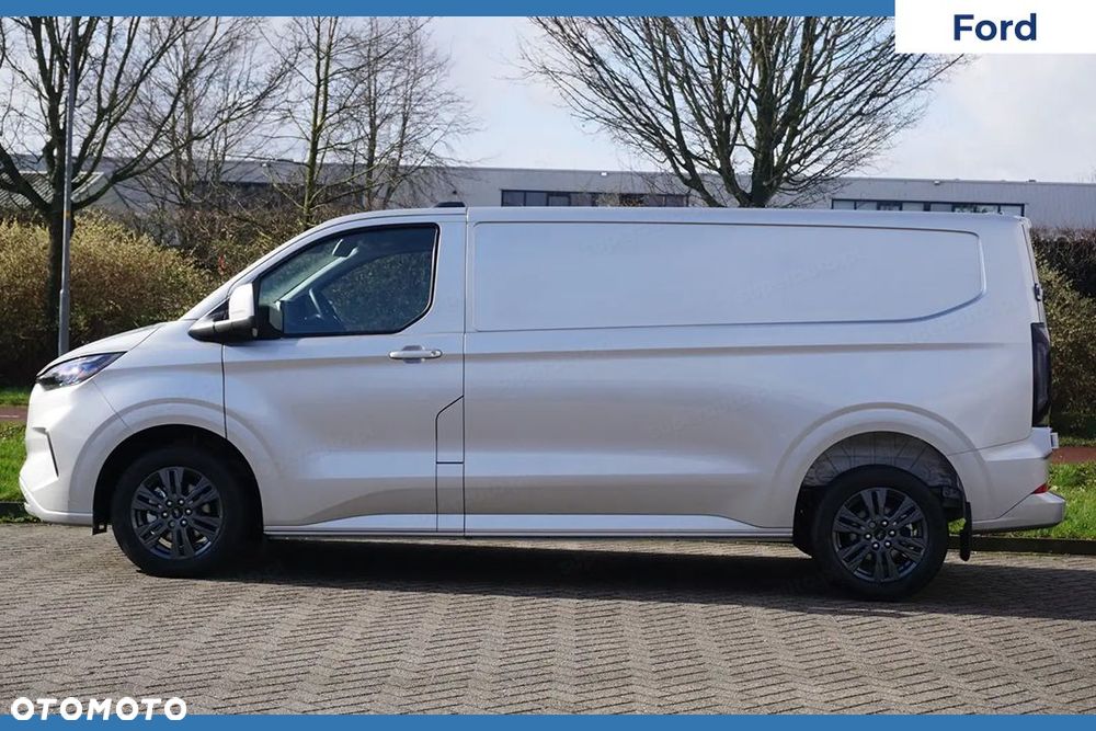 Ford Transit Custom 320 L2H1 Limited A8 2.0 170KM - 2