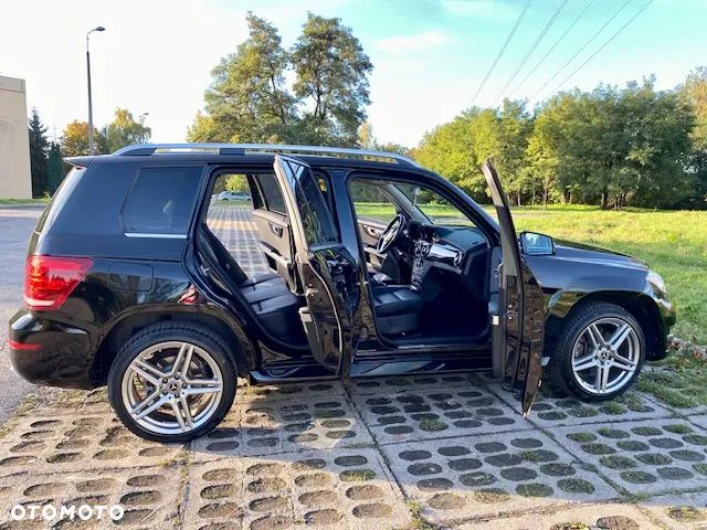 Mercedes-Benz GLK - 11