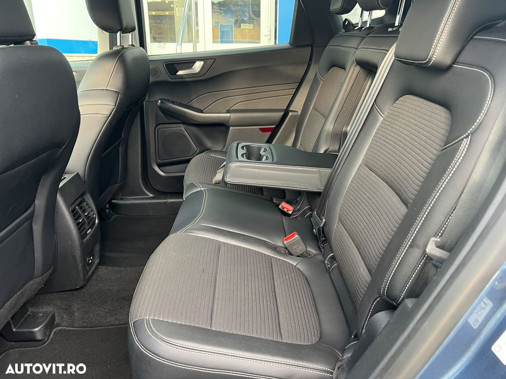 Ford Kuga - 9