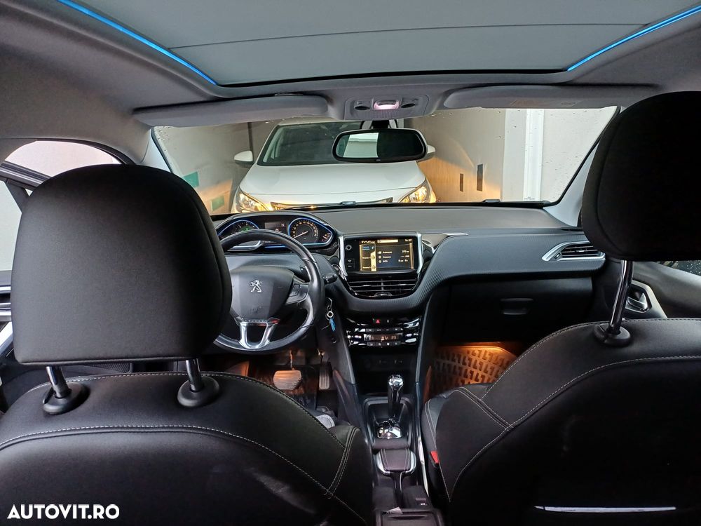 Peugeot 2008 e-HDi FAP 92 EGS6 STOP & START Allure - 11