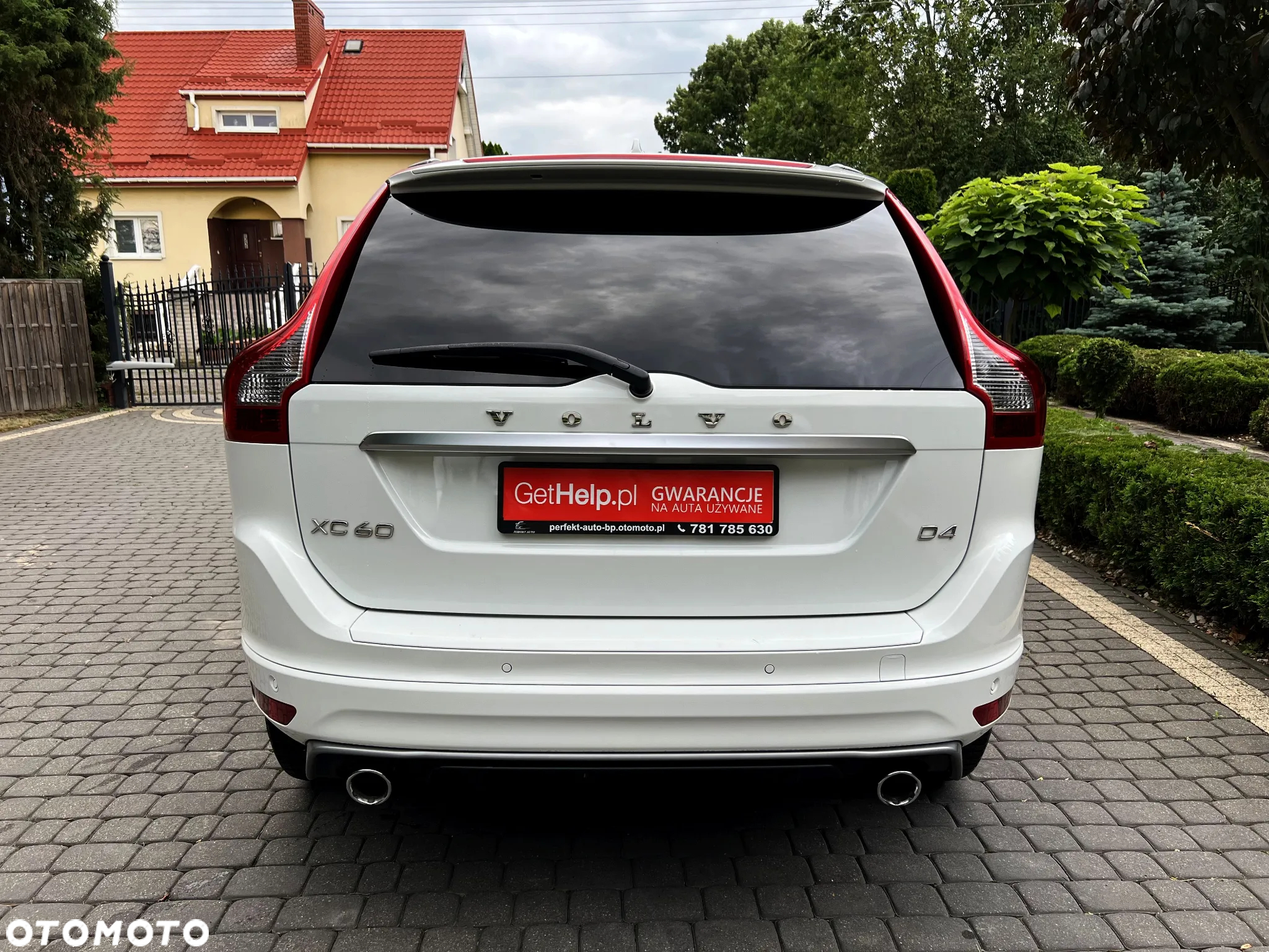 Volvo XC 60 D4 R-Design - 11