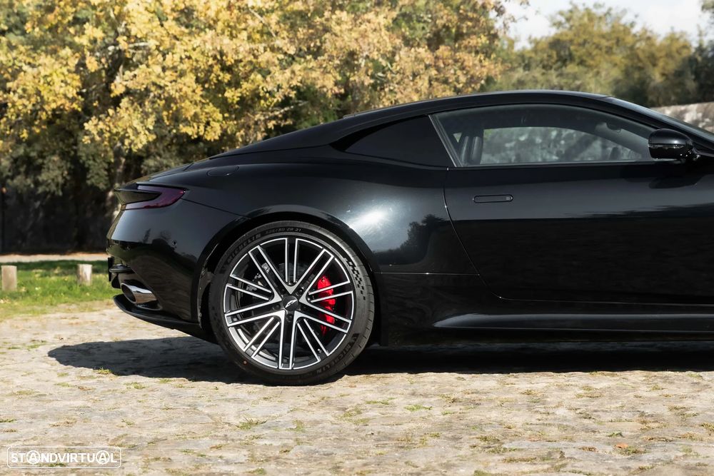Aston Martin DB12 Coupé V8 Auto - 7