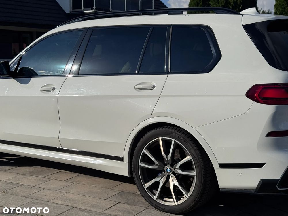 BMW X7 M50i sport - 17