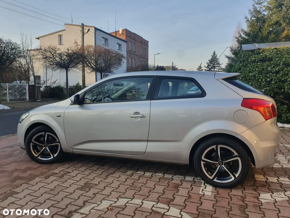 Kia ProCeed 1.6 CVVT Vision - 30