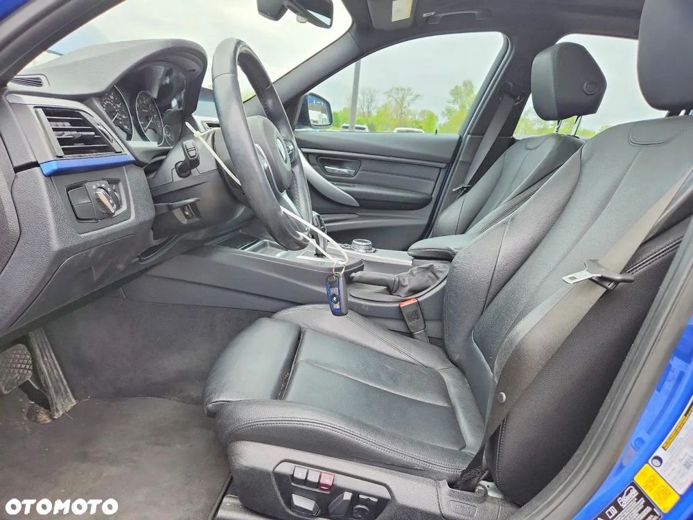 BMW Seria 3 328i xDrive Sport-Aut Sport Line - 8