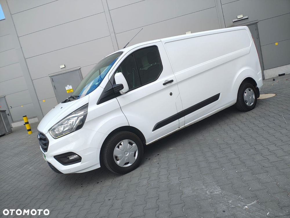 Ford TRANSIT CUSTOM - 26