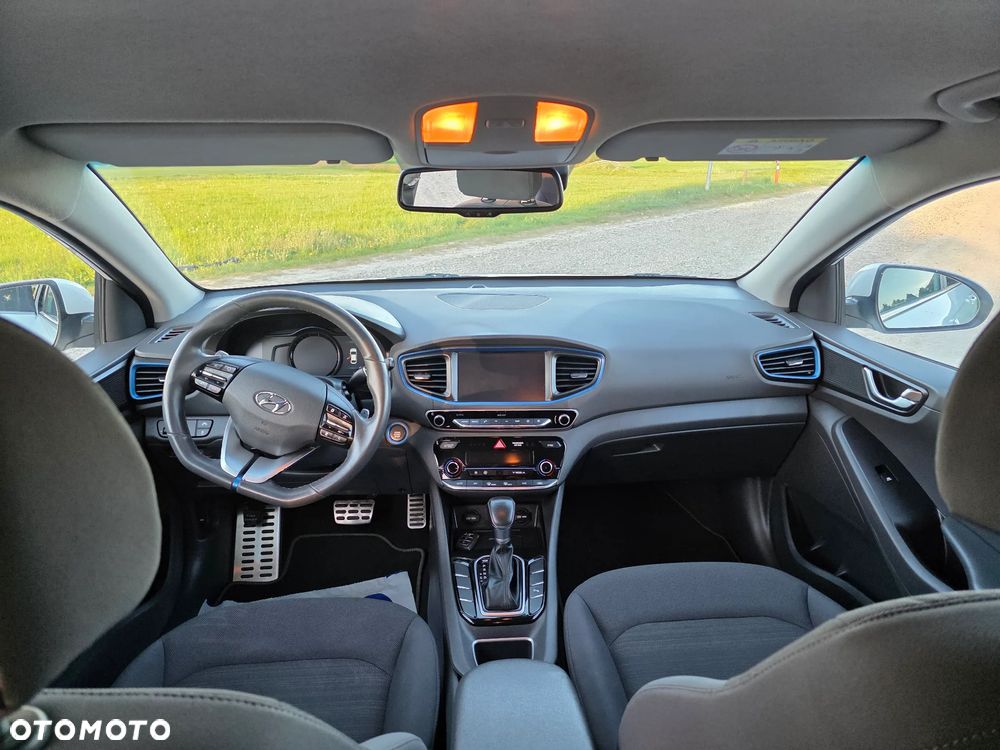 Hyundai IONIQ 1.6 GDI Premium - 19