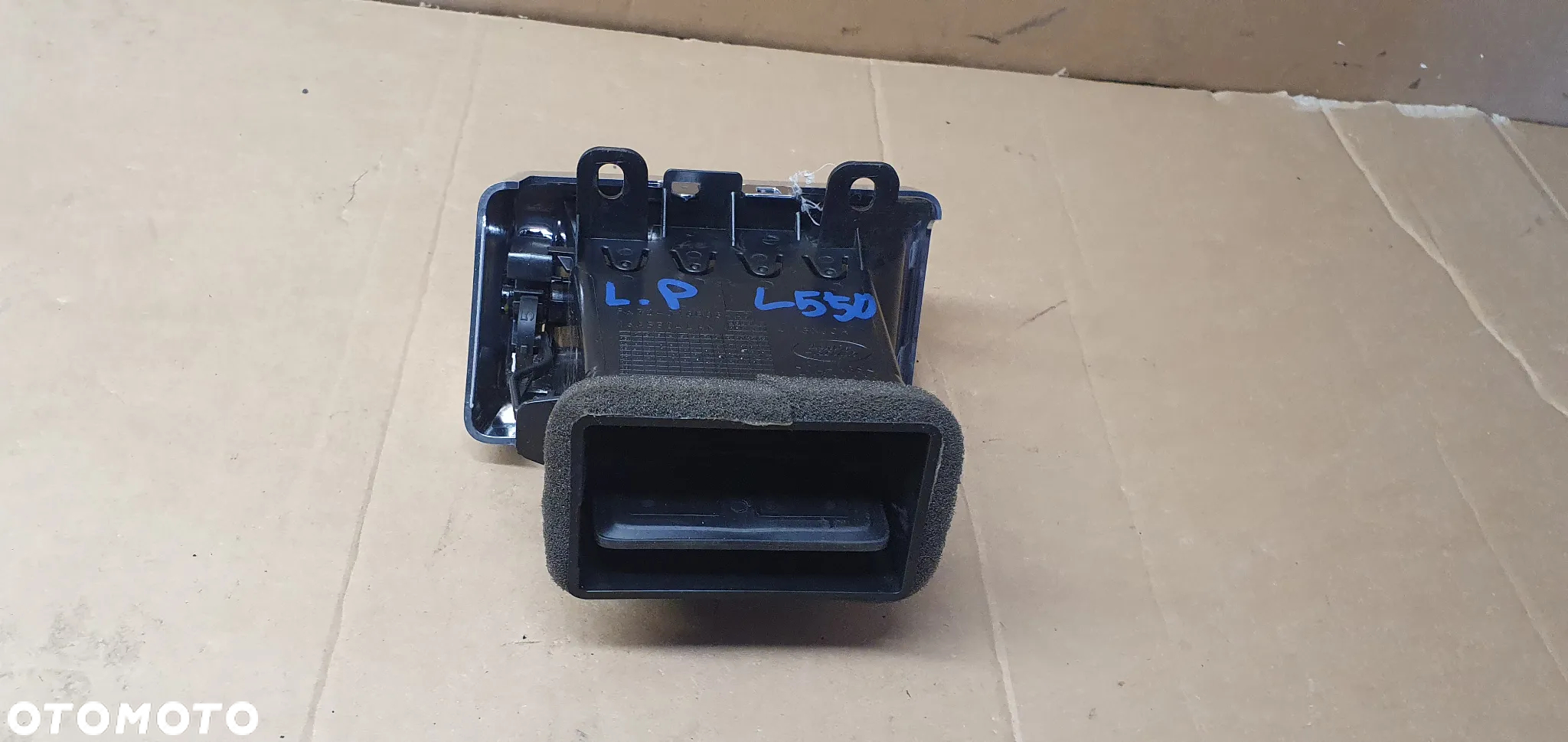 Kratka nawiewu powietrza lewy przód Land Rover Discovery Sport L550 FK72-018B08-AD - 5