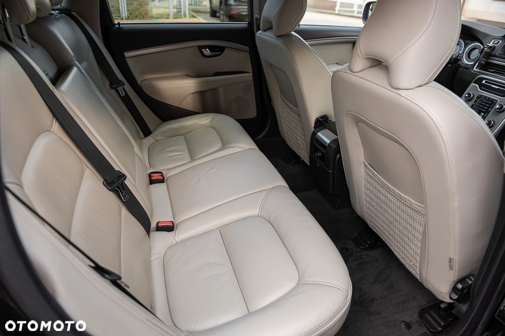 Volvo XC 70 D4 AWD Summum EU6 - 30