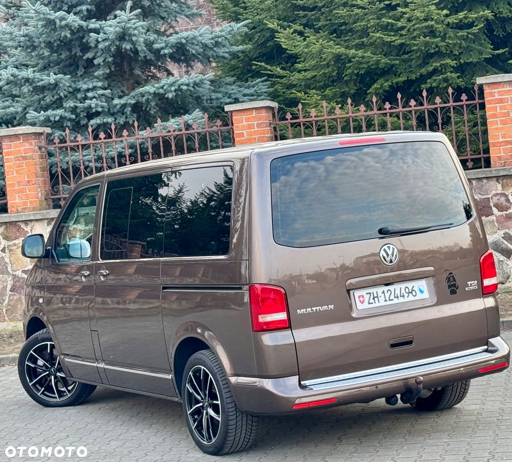 Volkswagen Multivan - 30
