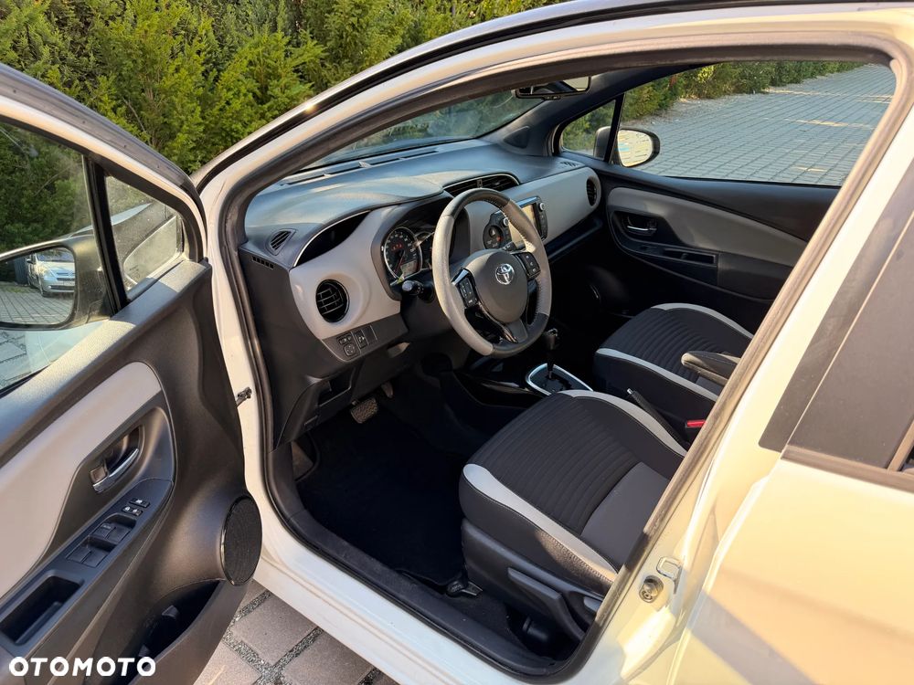 Toyota Yaris 1.33 Prestige MS - 9