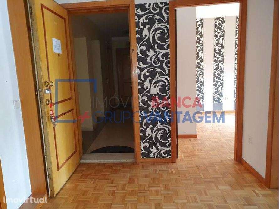 APARTAMENTO T3 C/VARANDA - BAGUIM DO MONTE, GONDOMAR - Grande imagem: 4/13