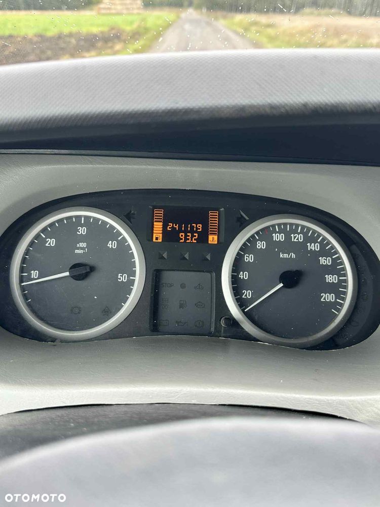 Opel Vivaro L1H1 2.9t - 9