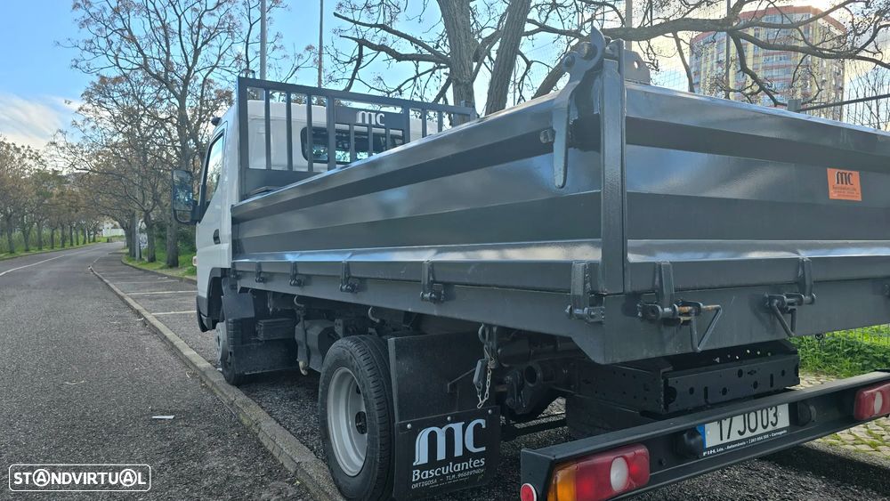 Mitsubishi Fuso Canter - 4