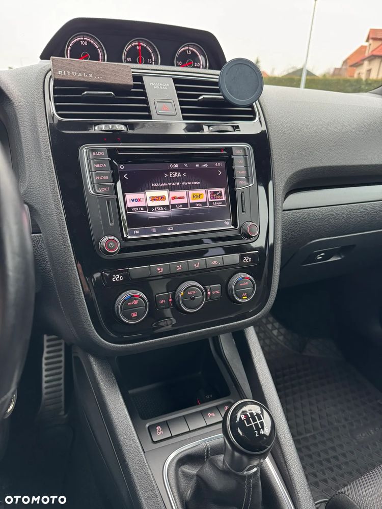 Volkswagen Scirocco 2.0 TSI BMT Perfectline R-Style - 10