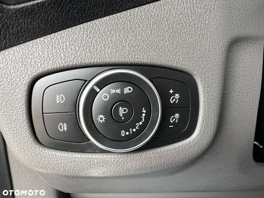 Ford Transit Connect - 18