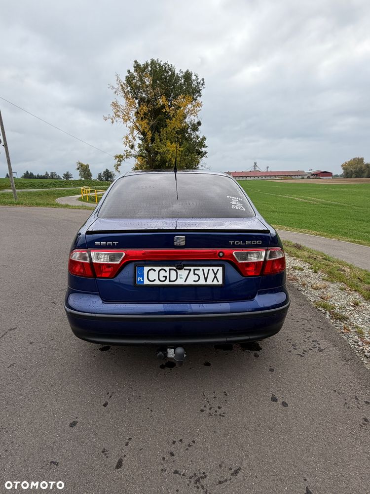 Seat Toledo 2003 photo 4