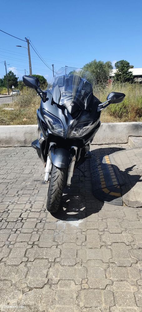 Yamaha FJR 1300 - 6
