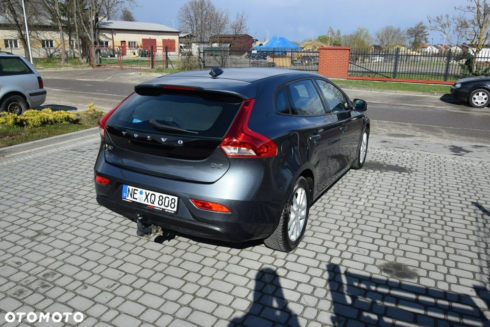 Volvo V40 D2 - 13