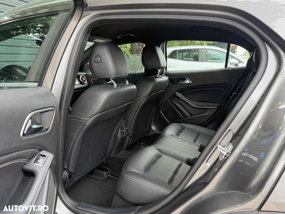 Mercedes-Benz GLA 200 d Style - 23