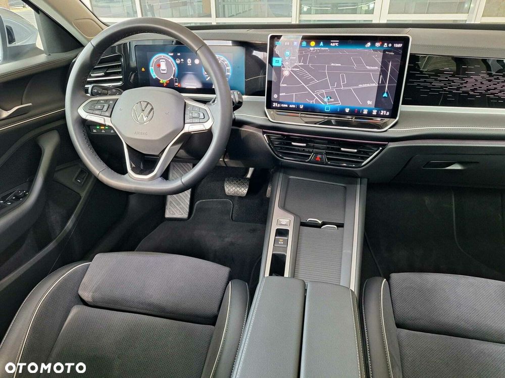 Volkswagen Passat - 10