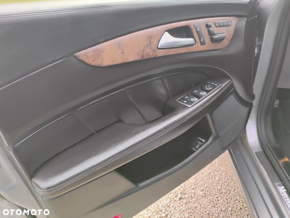 Mercedes-Benz CLS Shooting Brake 350 CDI 4Matic DPF B.EFF 7G-TR Edition 1 - 16