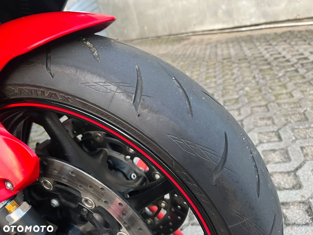 Yamaha R6 - 26