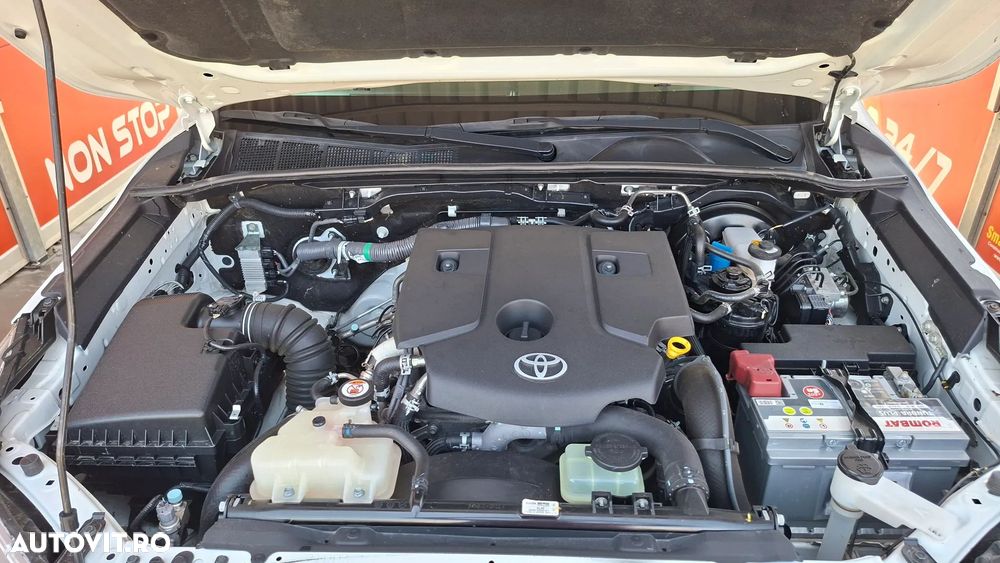 Toyota Hilux - 12